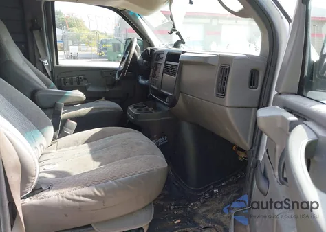 2007 Chevrolet Express Work Van из США, поврежденный, VIN 1GCGG25V771111000